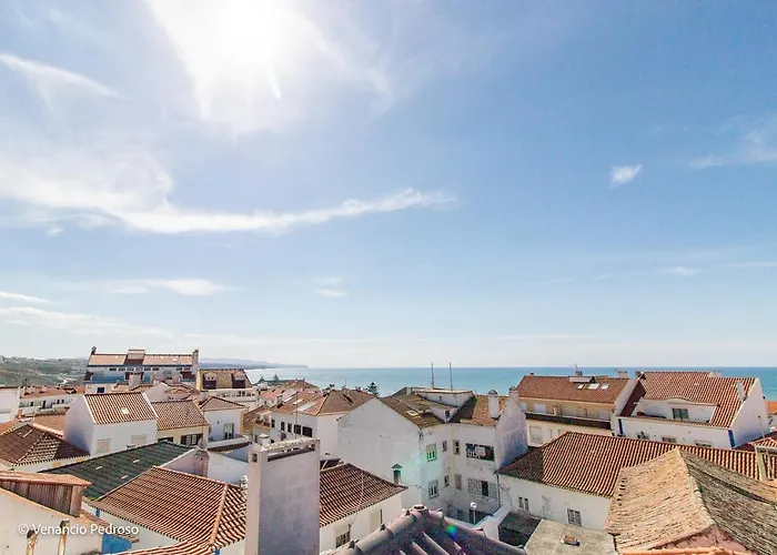 Nesha Ericeira Flats